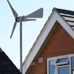 Windkraft für zu Hause: Besser als Photovoltaik?