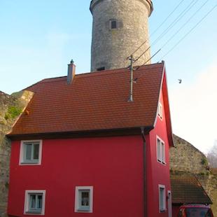 inblick: Wie wohnt es sich in einem Haus mit Turm?